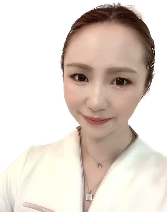 康 天麻音 講師
